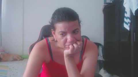 ariannaloovel online show from April 21, 6:01 pm