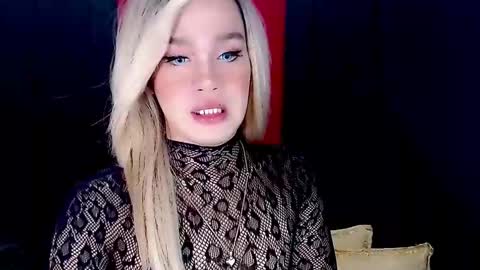 ARIANNE CUMS  online show from December 12, 12:33 pm