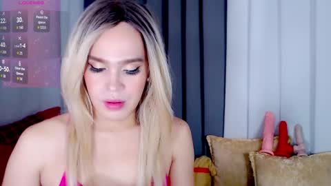 ARIANNE CUMS  online show from November 13, 12:42 am