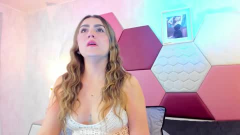 aria online show from March 27, 3:34 pm