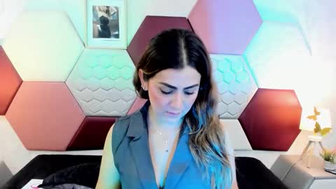 aria online show from April 29, 5:30 pm