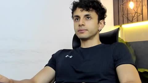 Snapshot of ariasaadeh chatting on September 14, 11:53 am ariasaadeh online show from September 14, 11:53 am