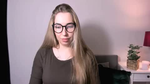 Aria online show from January 14, 12:11 pm