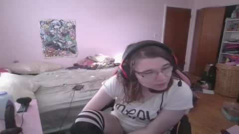 Ariathebrat online show from April 22, 9:27 pm