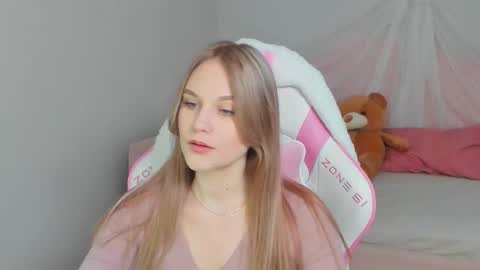 Aria online show from September 25, 6:11 pm