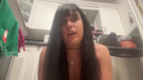 Snapshot of ariawestlove chatting on January 2, 4:52 am Aria online show from January 2, 4:52 am