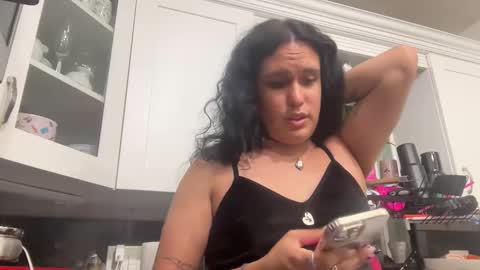 Snapshot of ariawestlove chatting on February 24, 6:05 am Aria online show from February 24, 6:05 am