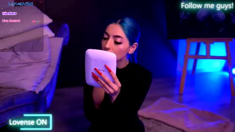 Snapshot of ariaxstark chatting on October 8, 9:12 pm Aria online show from October 8, 9:12 pm