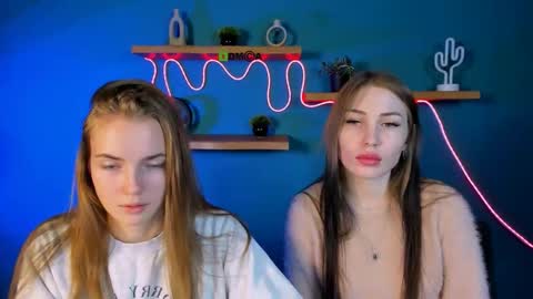 ariel_shadow online show from November 25, 10:26 am