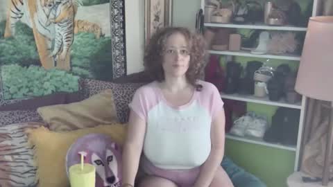 Arielle Ari online show from October 16, 5:36 pm