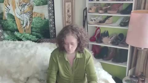 Snapshot of arielabai chatting on December 16, 6:46 pm Arielle Ari online show from December 16, 6:46 pm