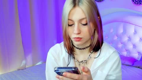 Ariel online show from February 8, 2:53 pm