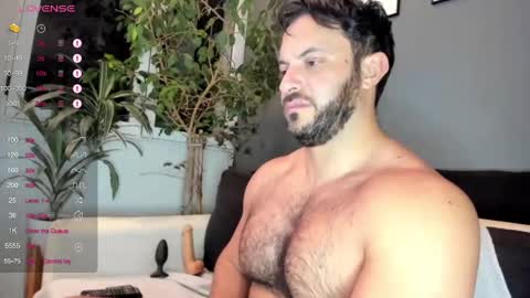 Ariel online show from December 9, 4:12 am