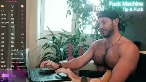 Snapshot of arielenbsas chatting on June 25, 12:09 pm Ariel online show from June 25, 12:09 pm