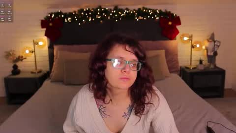 Ariell Mini online show from December 23, 6:44 am