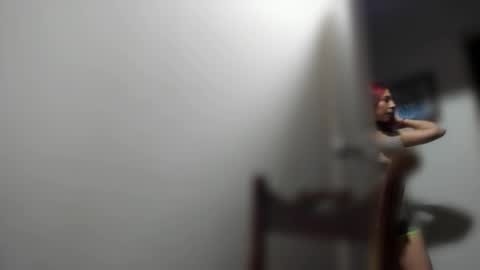 Snapshot of ariell_rose1 chatting on October 30, 4:47 am Stephany online show from October 30, 4:47 am