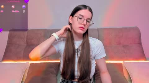 Snapshot of ariellateska chatting on December 9, 4:56 am Ariella online show from December 9, 4:56 am