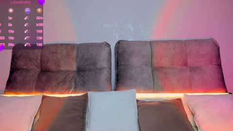 Snapshot of ariellateska chatting on December 10, 4:13 am Ariella online show from December 10, 4:13 am