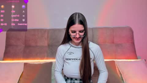 Snapshot of ariellateska chatting on December 16, 4:23 am Ariella online show from December 16, 4:23 am