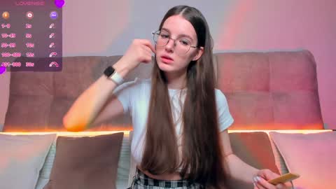 Snapshot of ariellateska chatting on December 20, 4:09 am Ariella online show from December 20, 4:09 am