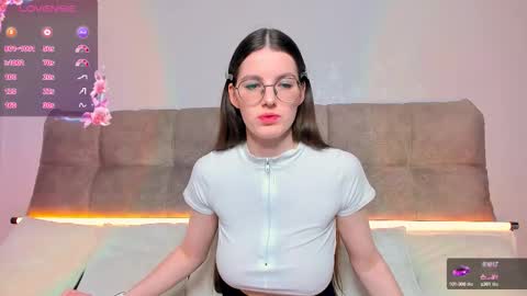 Snapshot of ariellateska chatting on October 3, 3:58 am Ariella online show from October 3, 3:58 am