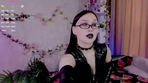 Dee online show from March 10, 5:34 am