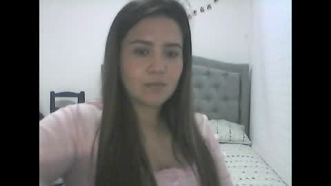 Snapshot of arielrose1022 chatting on June 8, 1:28 am Ariel Rose online show from June 8, 1:28 am
