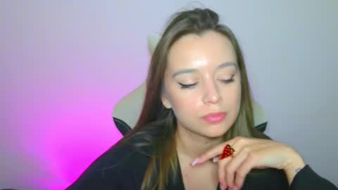 Ariel online show from October 8, 2:04 pm