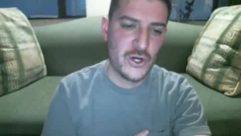 Snapshot of arielsinho chatting on March 9, 11:42 pm Anon online show from March 9, 11:42 pm