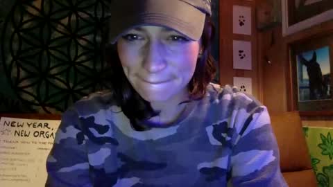 ariel  colin when hes here online show from January 4, 2:35 am