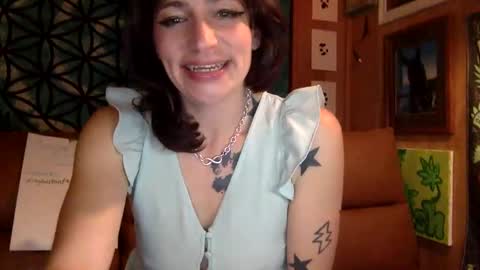 ariel  colin when hes here online show from January 5, 11:22 pm