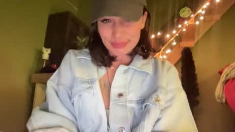 ariel  colin when hes here online show from March 7, 4:20 am