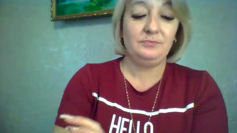 Snapshot of arielxloveresss chatting on October 23, 8:13 am ArielXLoveresss online show from October 23, 8:13 am