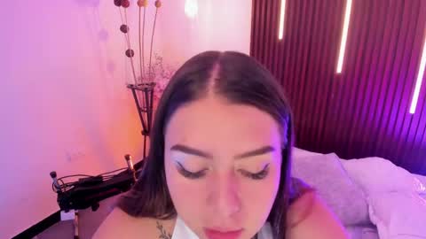  Arianna  online show from April 22, 1:45 pm