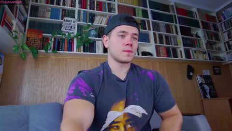 Snapshot of arilass chatting on September 27, 6:29 am A n g e l f r o m H e l l online show from September 27, 6:29 am