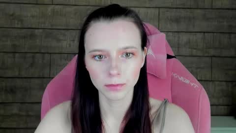 Arinakubrick online show from November 28, 4:37 am