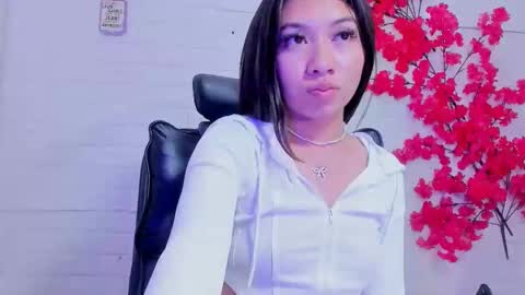 Snapshot of aris_logan chatting on May 16, 7:49 am aris_logan online show from May 16, 7:49 am