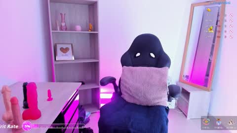 Snapshot of arisha_davis chatting on October 1, 8:26 pm arisha_davis online show from October 1, 8:26 pm