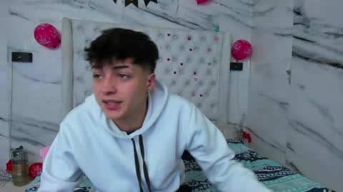 celina online show from April 10, 2:11 pm