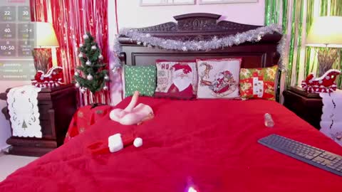 Ari  online show from December 5, 4:01 pm