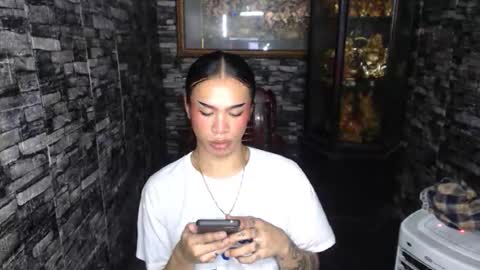 Snapshot of ariya031806 chatting on June 7, 2:32 pm ariya031806 online show from June 7, 2:32 pm