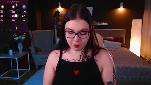 Astrid online show from December 6, 12:27 pm