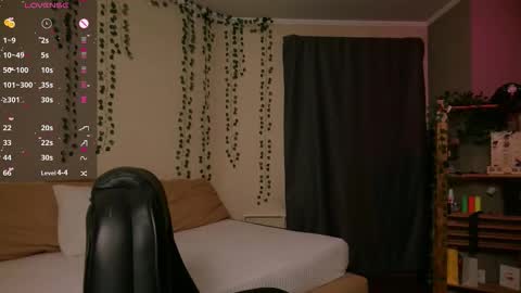 Astrid online show from October 11, 1:05 am