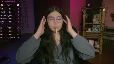 Astrid online show from April 24, 1:57 pm