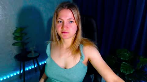 Arlana online show from September 23, 1:19 am