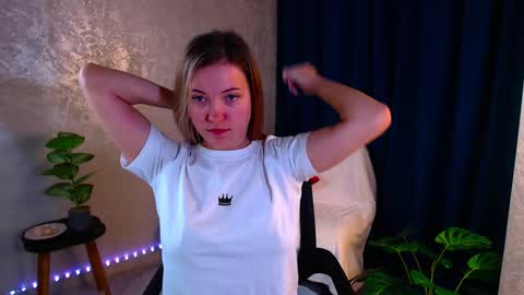 Arlana online show from November 10, 1:37 am