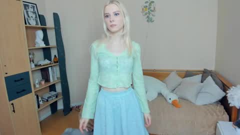 Emily online show from May 23, 8:29 am