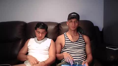 Snapshot of arlen_lexxx chatting on October 3, 5:04 am arlen_lexxx online show from October 3, 5:04 am
