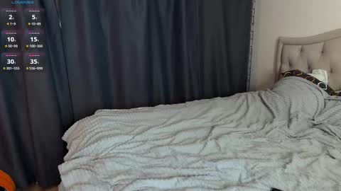 Mia  Arlen online show from December 15, 2:54 pm