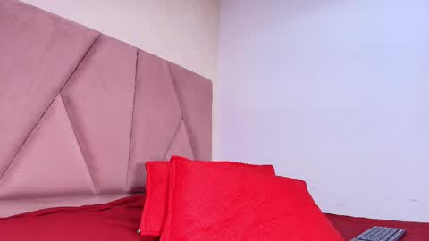 Snapshot of arleth_1 chatting on February 23, 3:02 am Arleth online show from February 23, 3:02 am